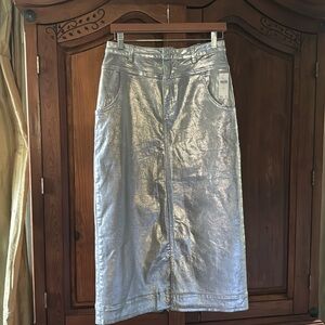 NWT ANTHROPOLOGIE PILCRO METALLIC SILVER MAXI SKIRT SIZE 10.